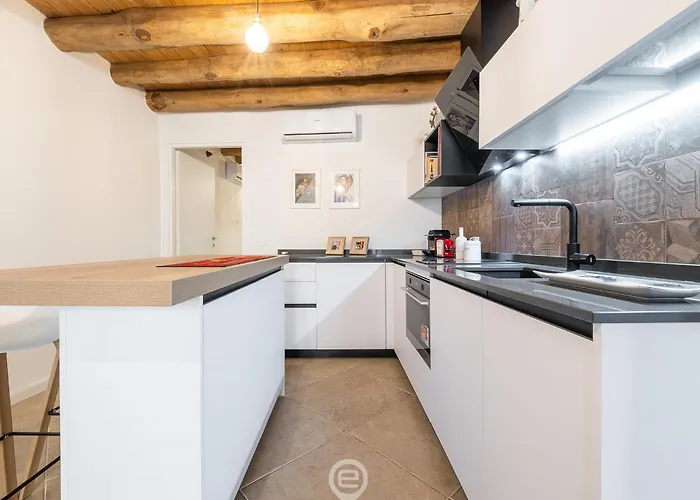 Classic Urban Elegance Appartement Cagliari