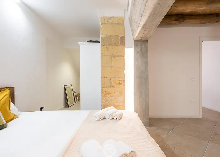 Classic Urban Elegance * Cagliari